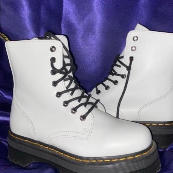 Dr marten boots main image 4